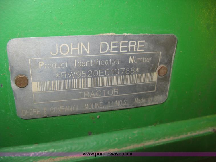 image for item J2984 2003 John Deere 9520 4WD tractor