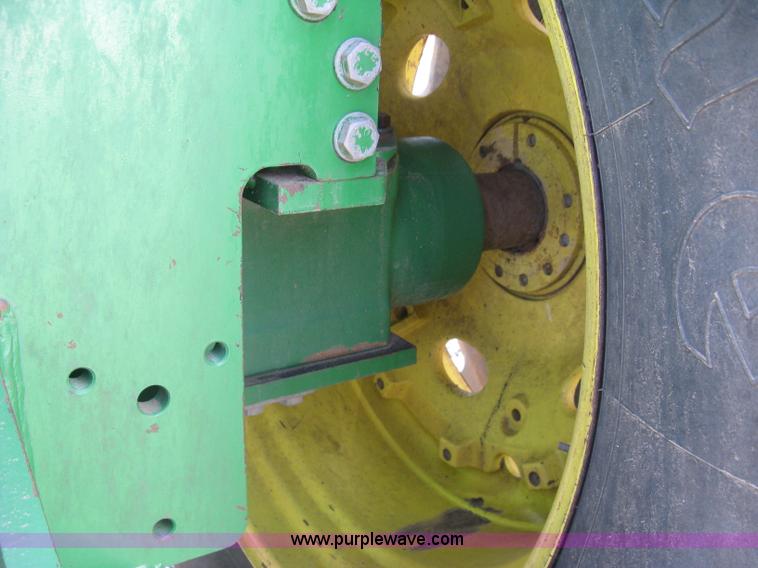 image for item J2984 2003 John Deere 9520 4WD tractor