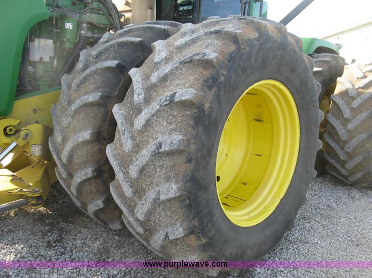 image for item J2984 2003 John Deere 9520 4WD tractor