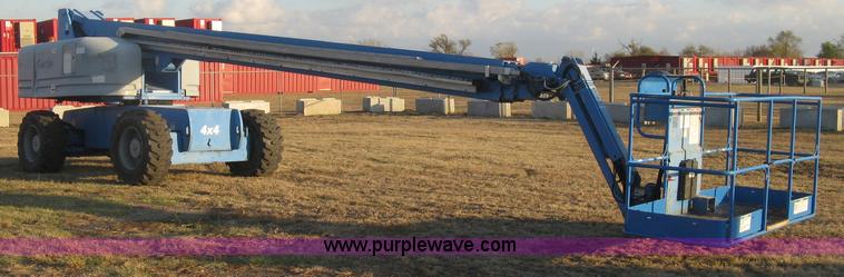 image for item J2988 2001 Genie S85 boom lift