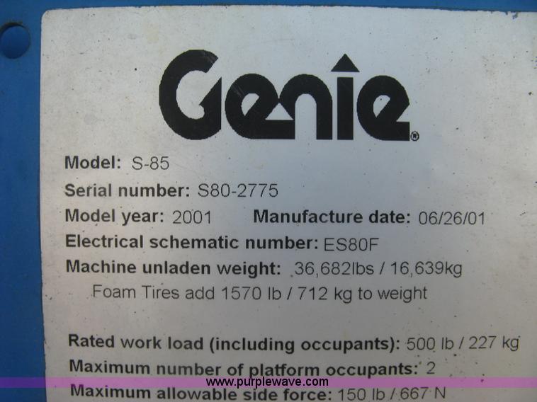 image for item J2988 2001 Genie S85 boom lift