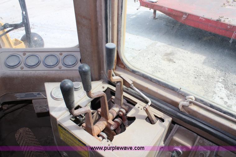 image for item J3700 1989 Caterpillar IT18B wheel loader