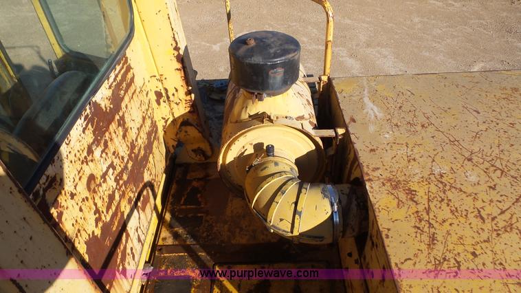 image for item J3701 1978 Michigan 275B wheel loader