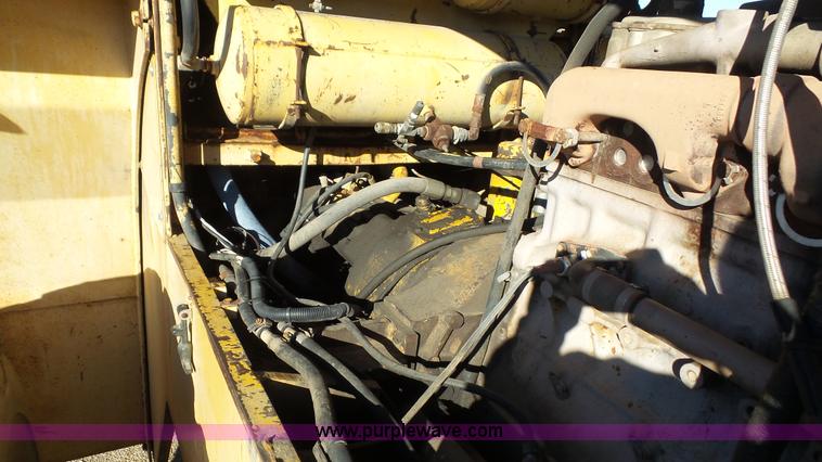 image for item J3701 1978 Michigan 275B wheel loader