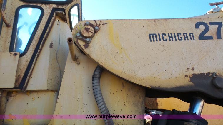 image for item J3701 1978 Michigan 275B wheel loader
