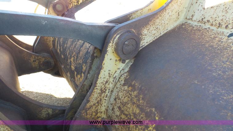 image for item J3701 1978 Michigan 275B wheel loader