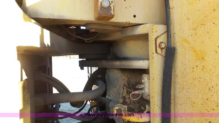 image for item J3701 1978 Michigan 275B wheel loader