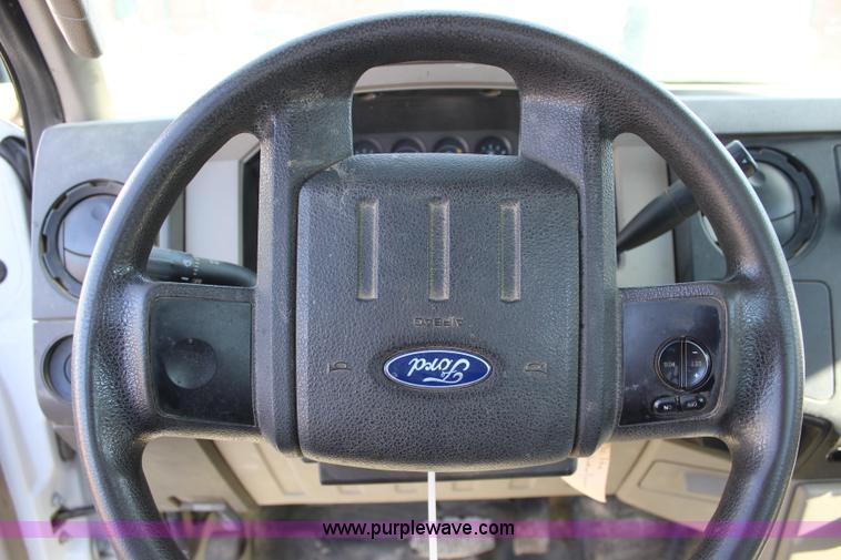 image for item J4531 2008 Ford F450 Super Duty XL utility truck