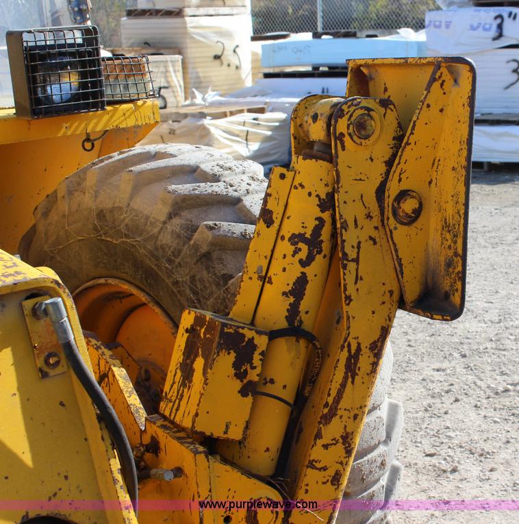 image for item J4533 JCB 530 BHL telehandler