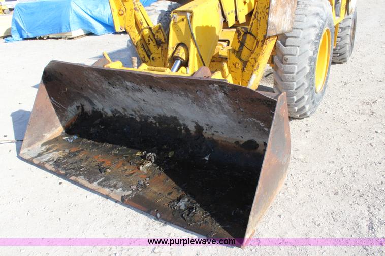 image for item J4533 JCB 530 BHL telehandler