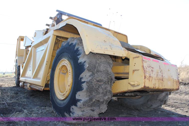 image for item J4534 John Deere 860A elevating scraper