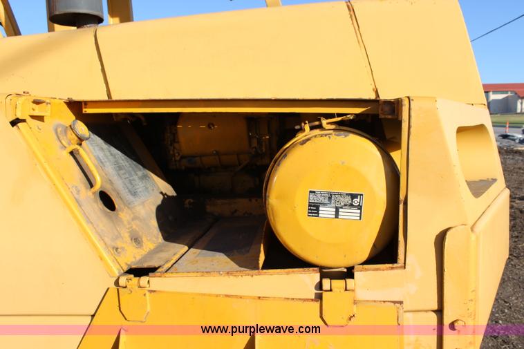 image for item J4534 John Deere 860A elevating scraper