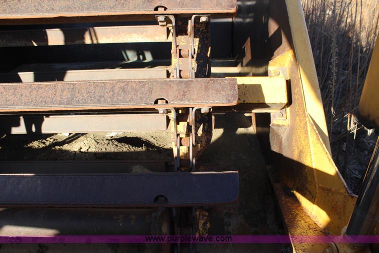image for item J4534 John Deere 860A elevating scraper