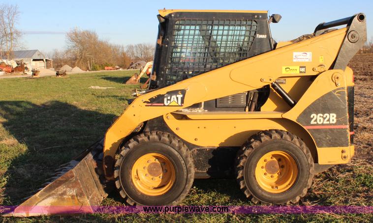 image for item J4541 2007 Caterpillar 262B skid steer
