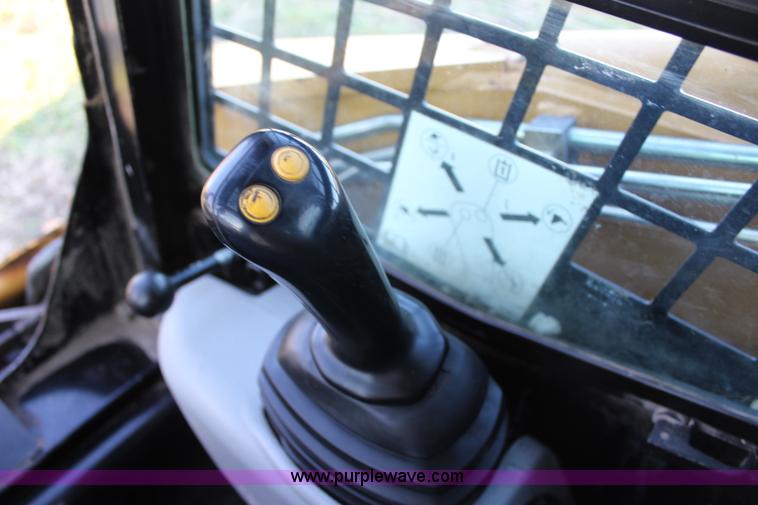 image for item J4541 2007 Caterpillar 262B skid steer
