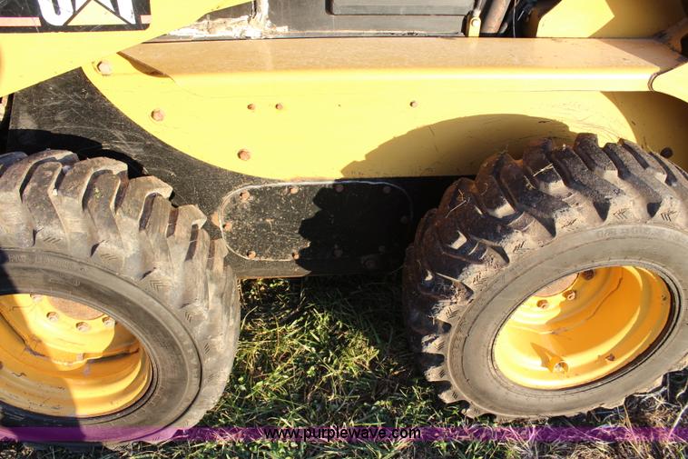image for item J4541 2007 Caterpillar 262B skid steer