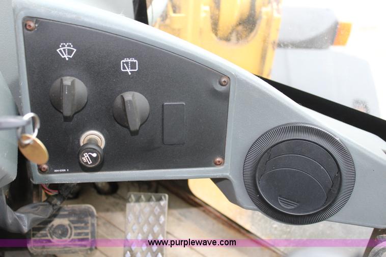 image for item J4543 2005 Caterpillar 928GZ wheel loader