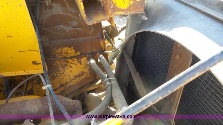 image for item J4558 1977 John Deere 762 elevating scraper