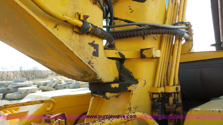 image for item J4558 1977 John Deere 762 elevating scraper