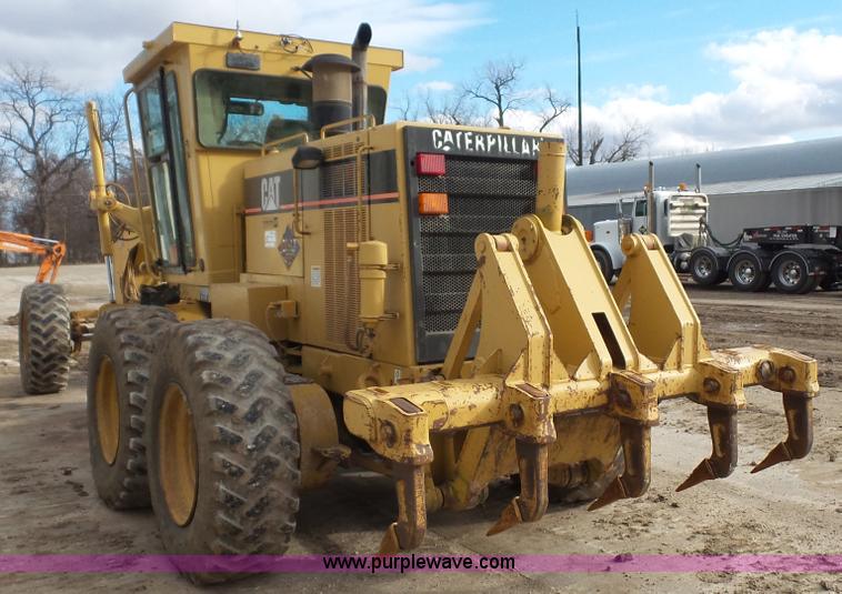 image for item J4559 1996 Caterpillar 160H motor grader