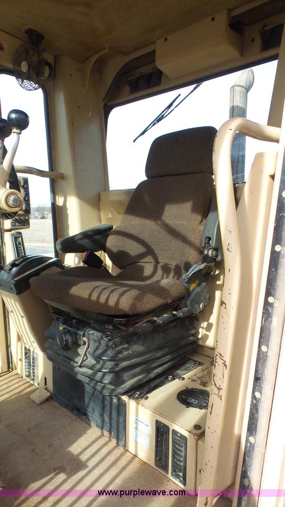 image for item J4559 1996 Caterpillar 160H motor grader