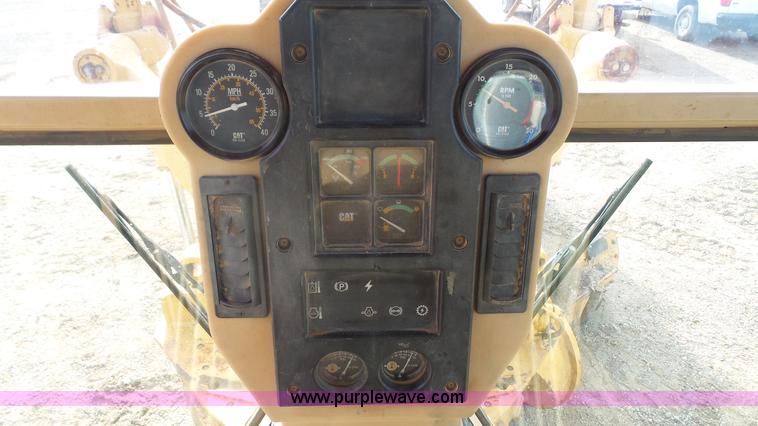 image for item J4559 1996 Caterpillar 160H motor grader