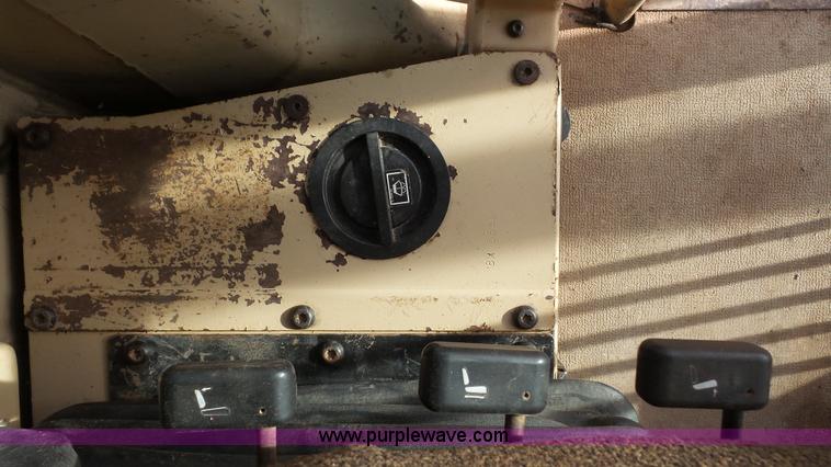 image for item J4559 1996 Caterpillar 160H motor grader