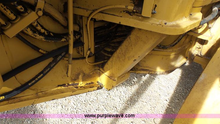 image for item J4559 1996 Caterpillar 160H motor grader