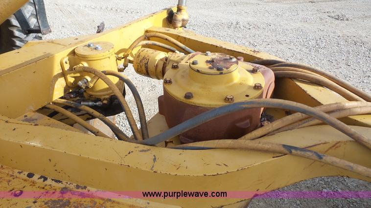 image for item J4559 1996 Caterpillar 160H motor grader