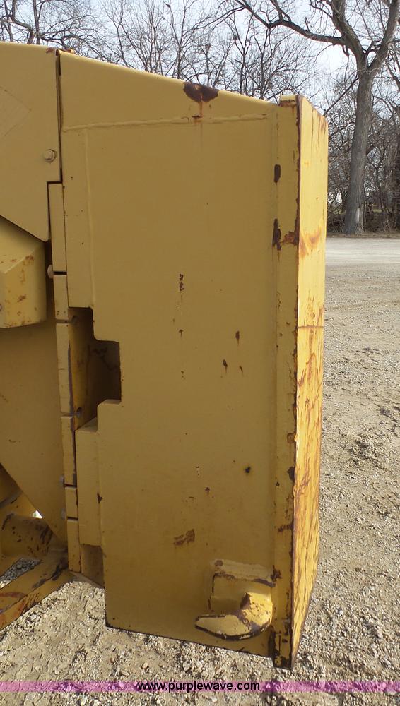 image for item J4559 1996 Caterpillar 160H motor grader