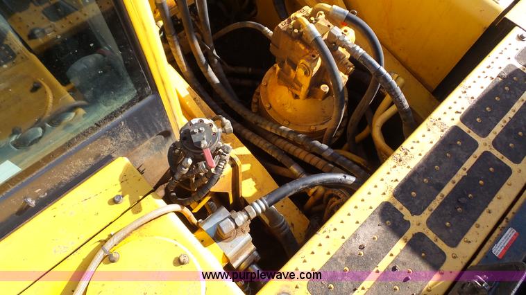 image for item J4561 2008 Komatsu PC400LC-8 excavator