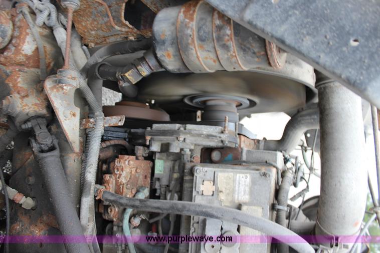 image for item J4566 2001 International F-4900 dump truck