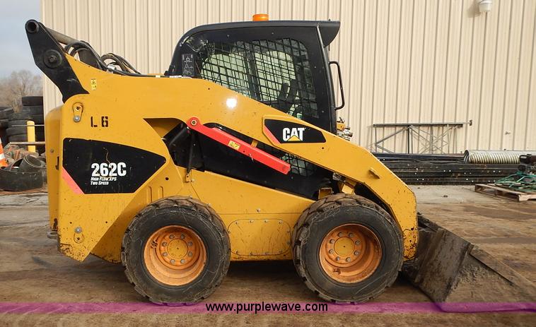 image for item J4567 2011 Caterpillar 262C skid steer