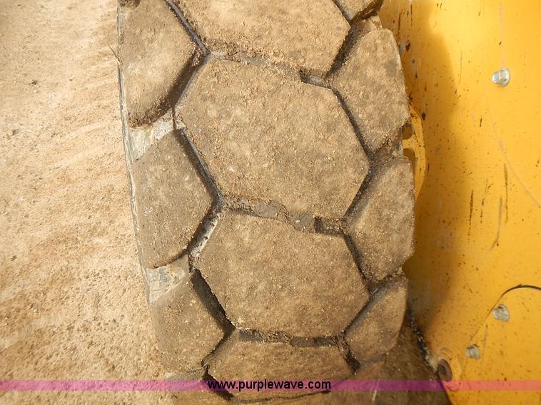 image for item J4567 2011 Caterpillar 262C skid steer