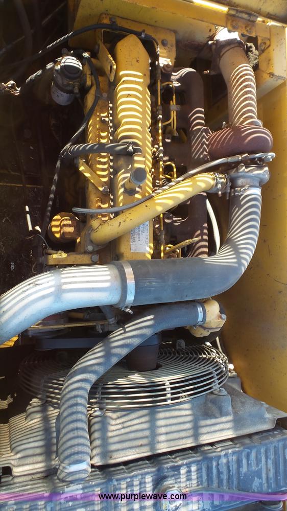 image for item J4568 1996 John Deere 690E LC excavator