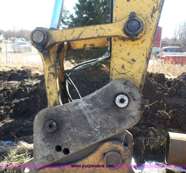 image for item J4568 1996 John Deere 690E LC excavator
