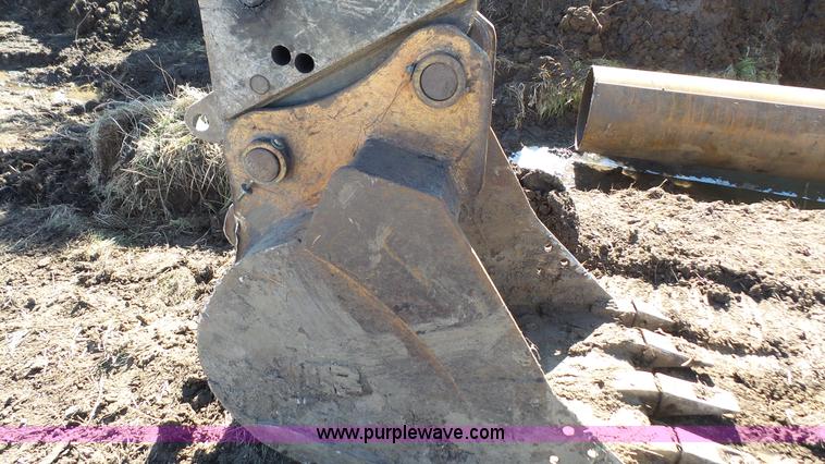 image for item J4568 1996 John Deere 690E LC excavator