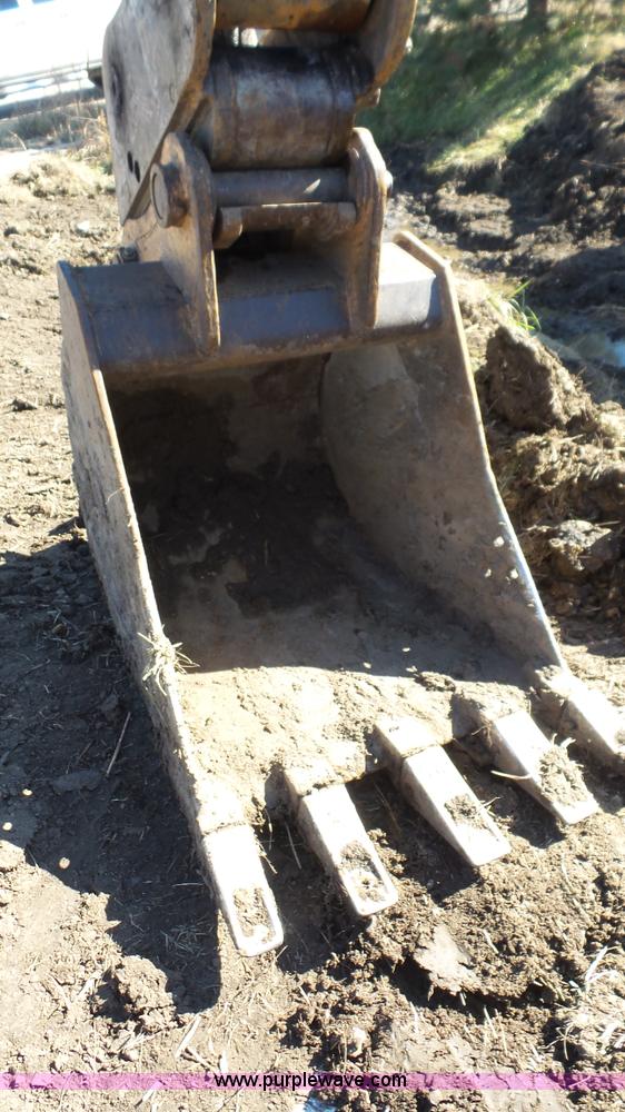 image for item J4568 1996 John Deere 690E LC excavator