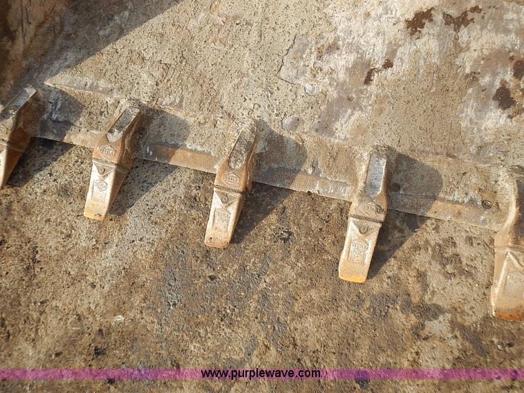 image for item J4569 2005 Case 70XT skid steer