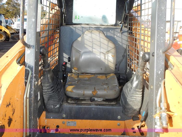image for item J4569 2005 Case 70XT skid steer