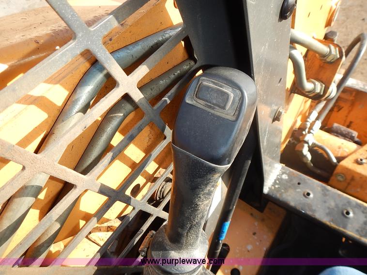 image for item J4569 2005 Case 70XT skid steer