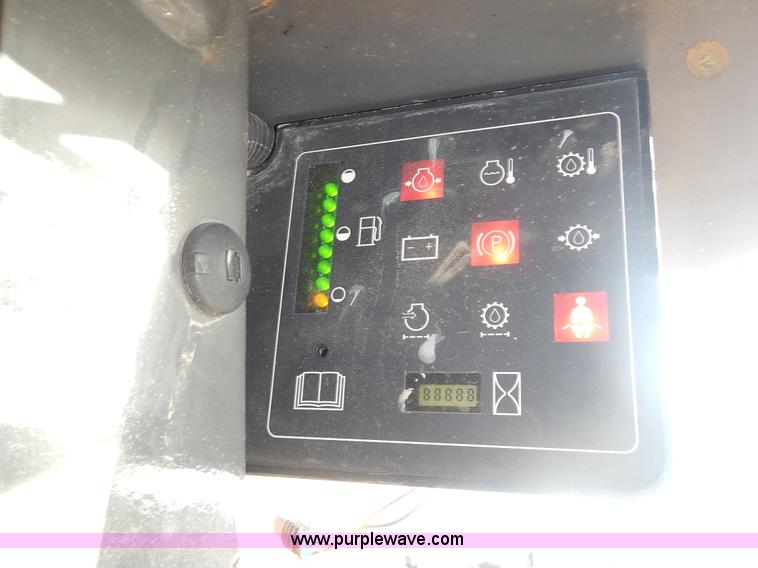 image for item J4569 2005 Case 70XT skid steer