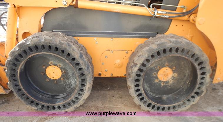 image for item J4569 2005 Case 70XT skid steer