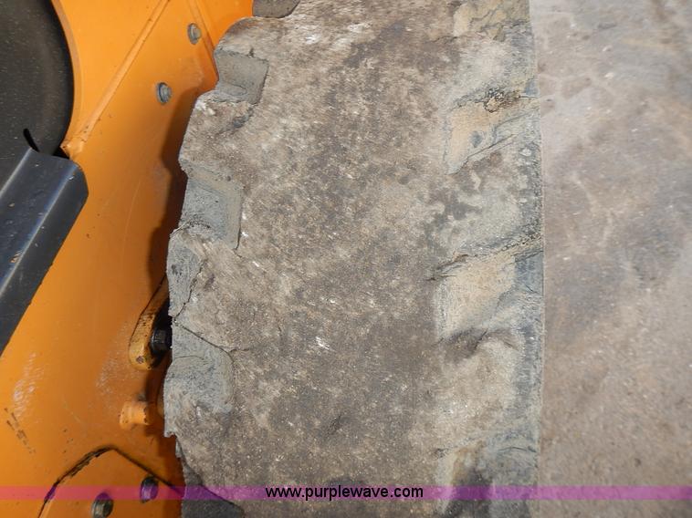 image for item J4569 2005 Case 70XT skid steer