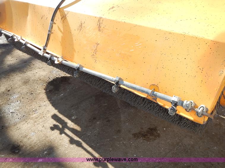 image for item J4576 Rosco Sweep Pro broom