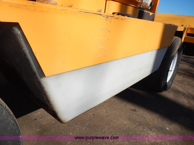 image for item J4576 Rosco Sweep Pro broom