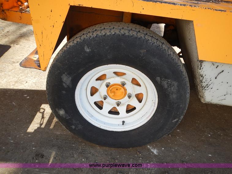 image for item J4576 Rosco Sweep Pro broom