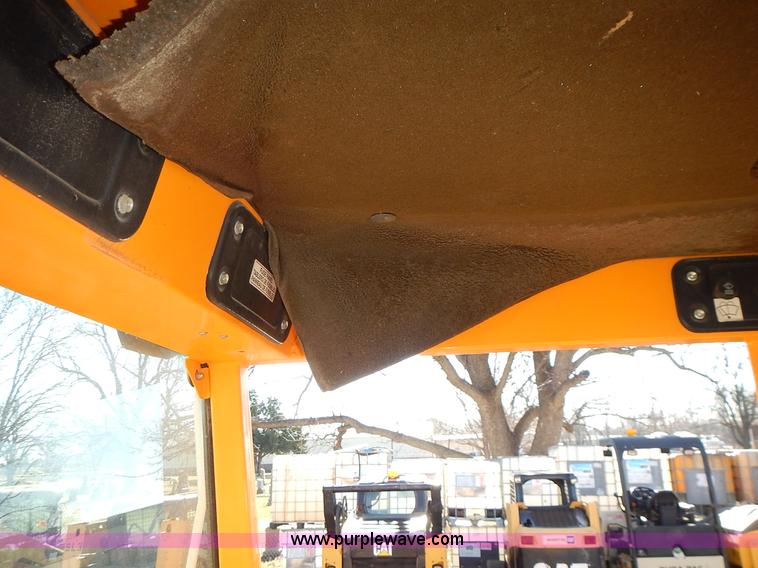 image for item J4576 Rosco Sweep Pro broom