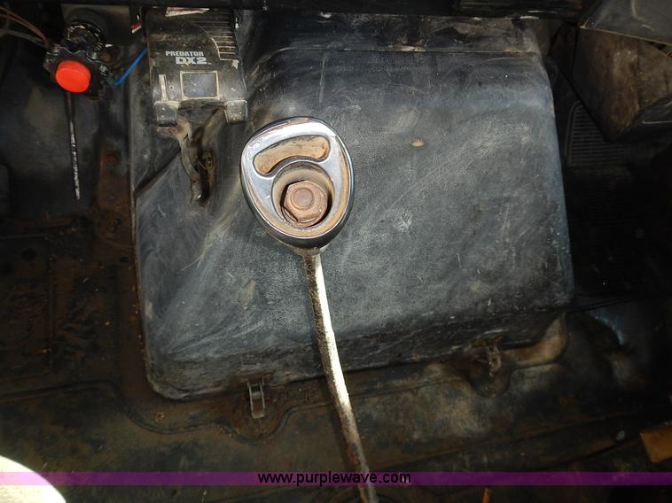 image for item J4606 1991 International 4900 dump truck