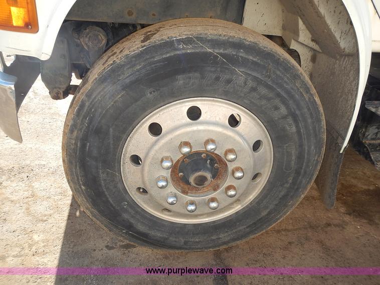 image for item J4606 1991 International 4900 dump truck